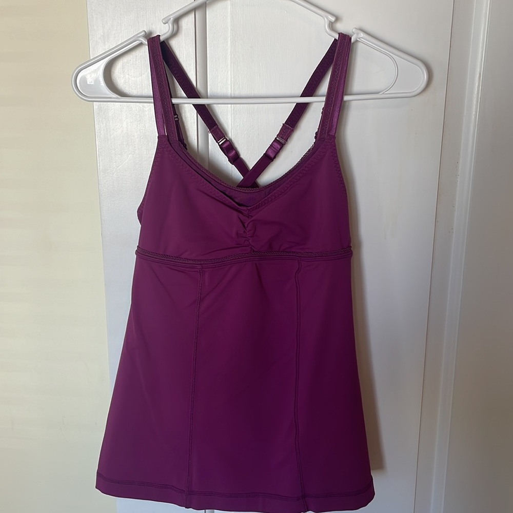 Lululemon crisscross back adjustable strap Workout Tank Top size 4